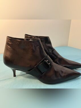 Holt Renfrew Black Leather Kitten Heel Boots Made In Italy EU sz 39.5